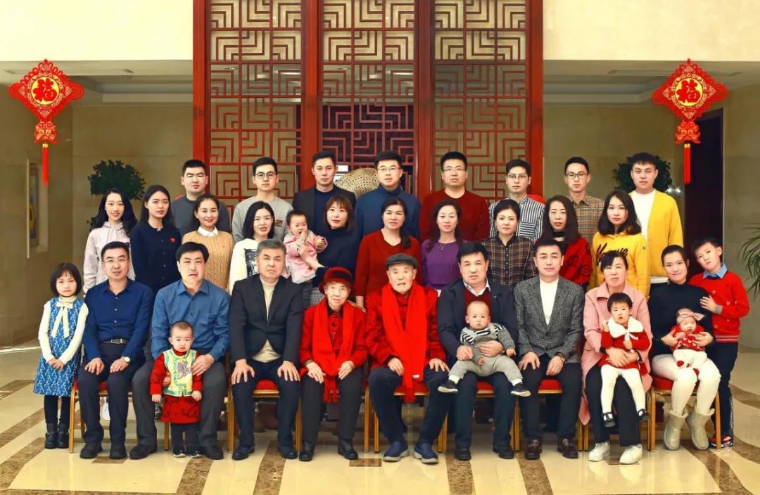 三好不如一聯(lián)手——全國文明家庭：李學(xué)彥家庭故事分享